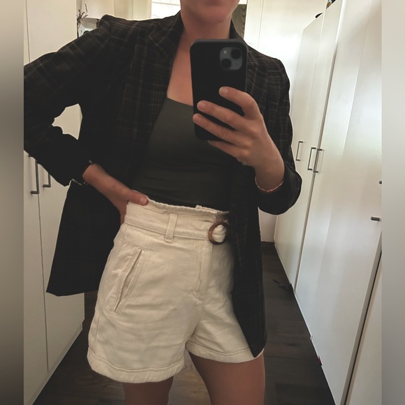 Zara Paperbag High Waist Belted Shorts - Picture 3 of 5